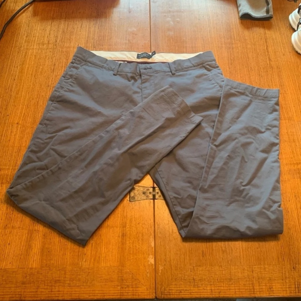 Club Monaco Connor Chinos